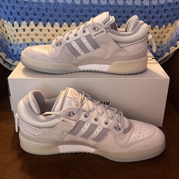 Bad Bunny x Adidas Forum Low “Last Forum” - Picture 3 of 6